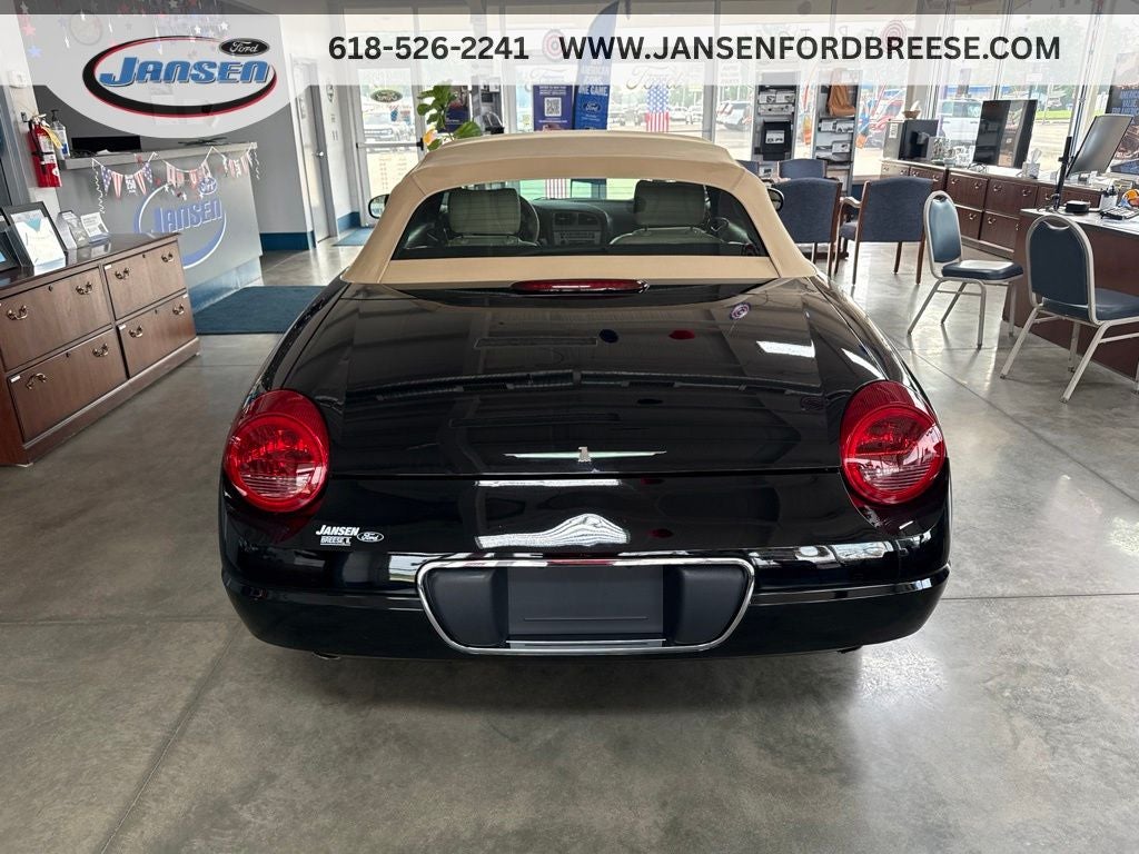 2005 Ford Thunderbird Base