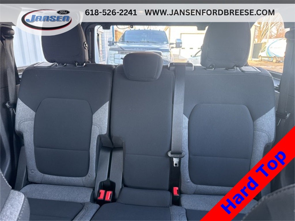 2023 Ford Bronco Base