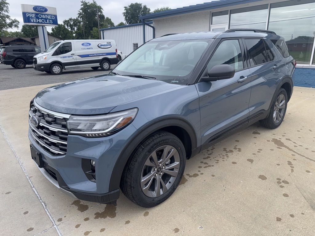 2026 Ford Explorer Active - Photo 3