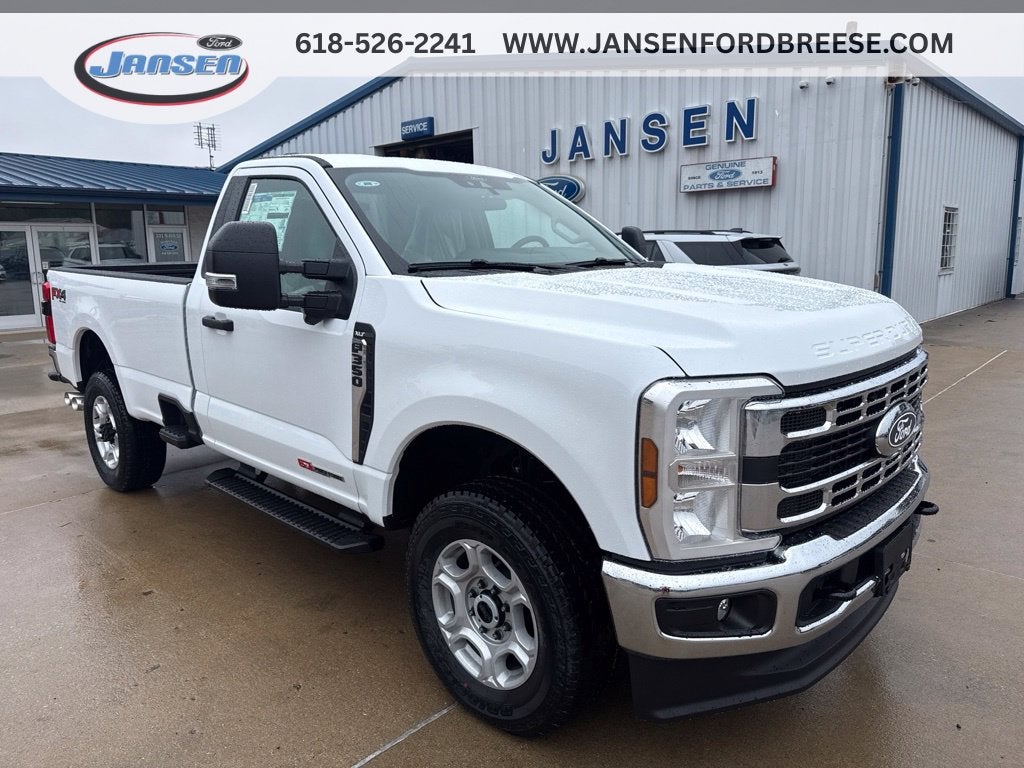 2027 Ford F-350 Super Duty XLT