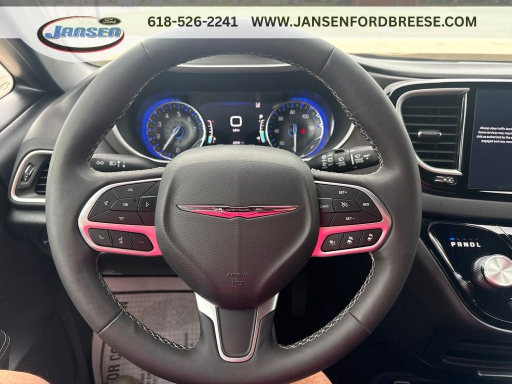 2025 Chrysler Pacifica Select