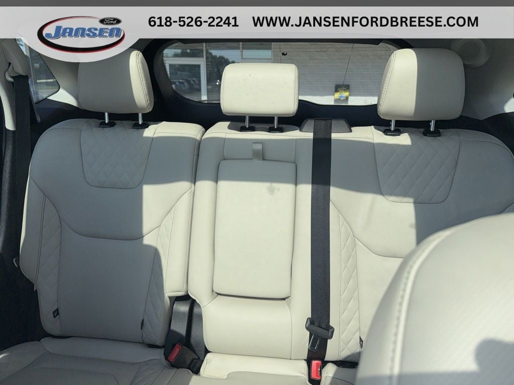 2024 Ford Edge Titanium