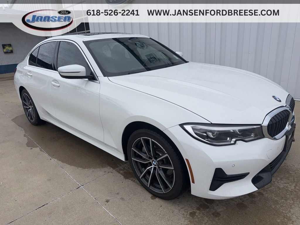 2020 BMW 3 Series 330i xDrive Sedan's photo