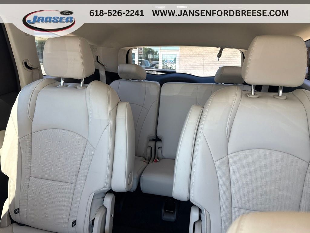 2023 Buick Enclave Essence