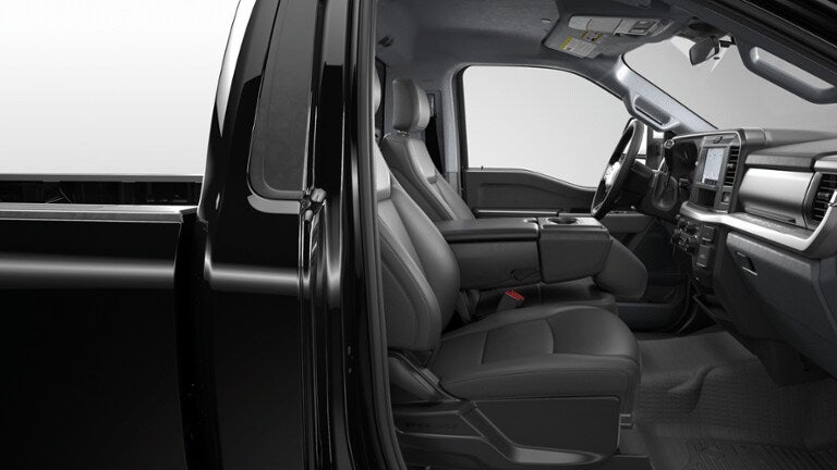 2026 Ford Super Duty F-350® XLT